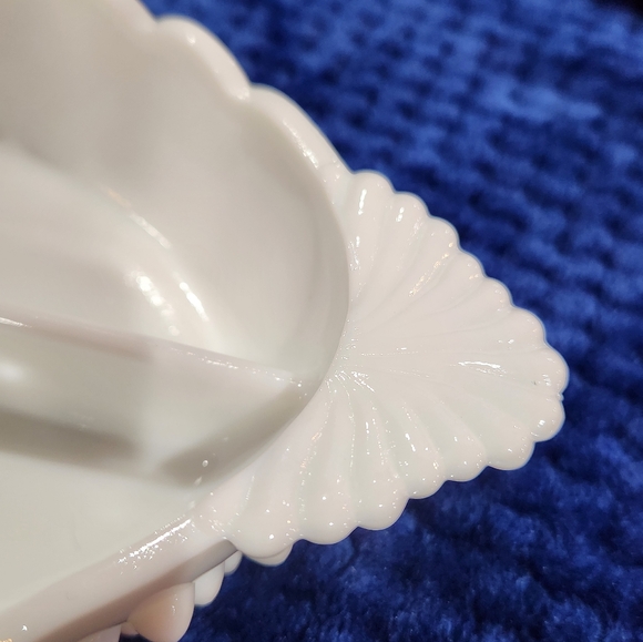 Fenton Vintage Hobnail Milk Glass Relish Dish - Picture 3 of 8